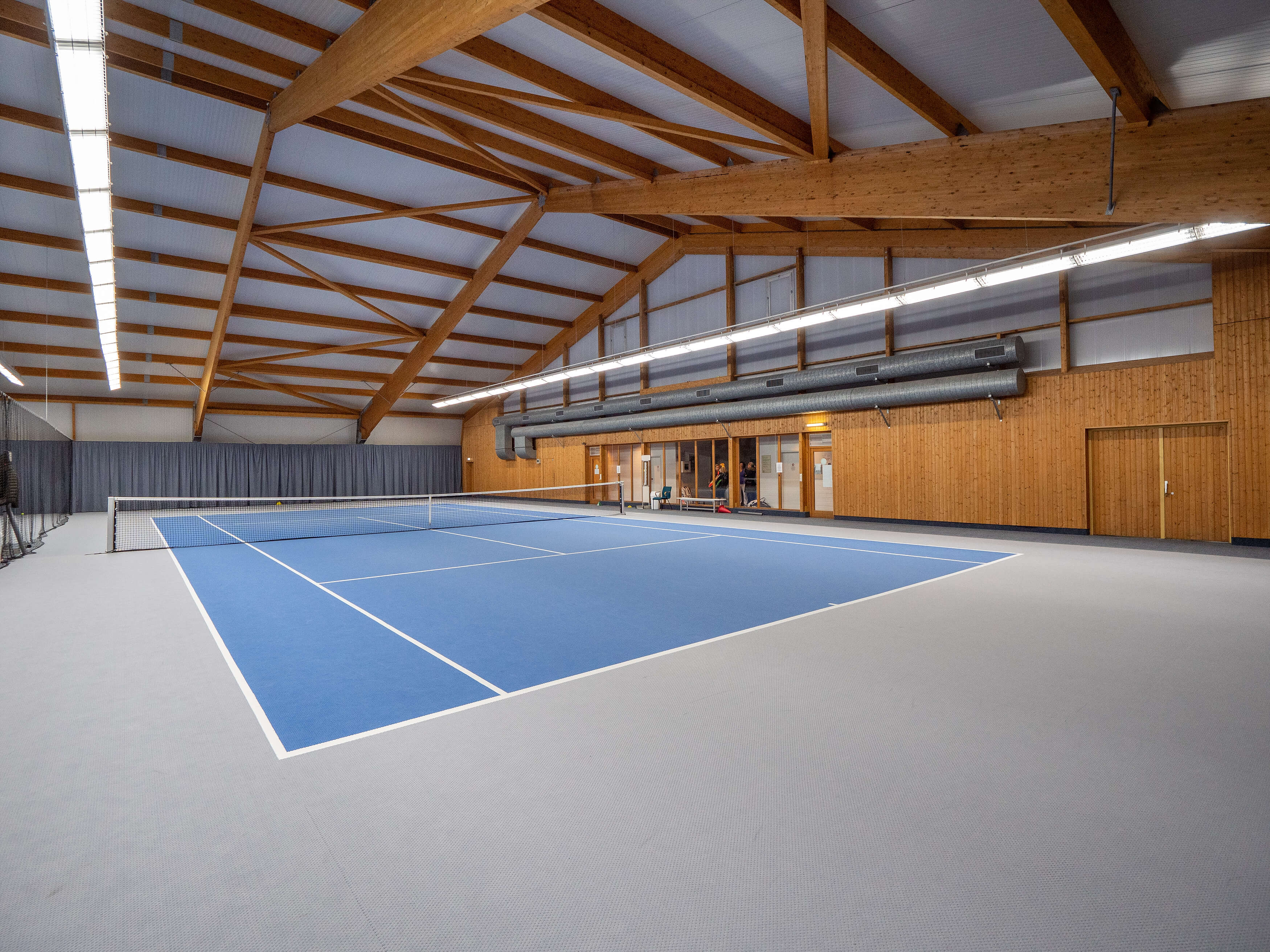 ETUF-Tennis­halle Essen. Kontakt | Telefon: +49 (0) 201 44 41 44.
